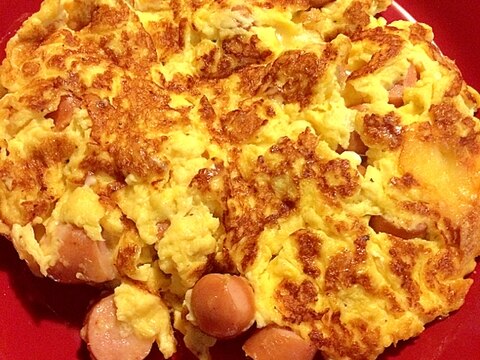 ソーセージとチーズのスクランブルエッグ